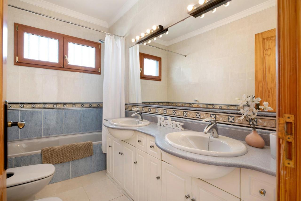 Villa Carolina Tías Kültér fotó